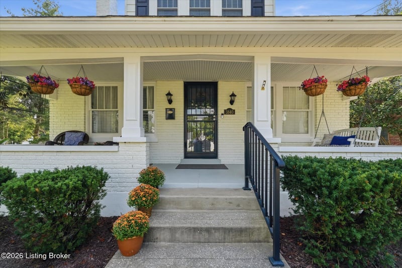 3840 Napanee Rd, Louisville, KY 40207