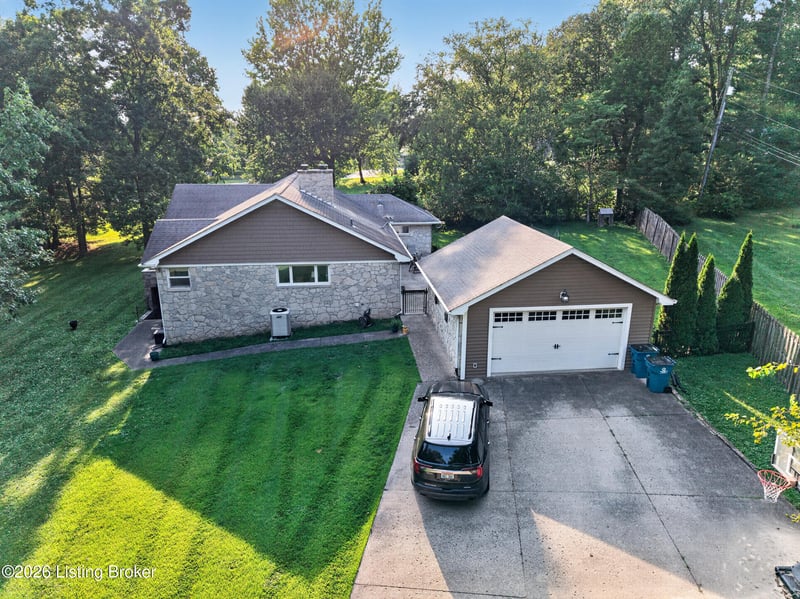 385 Briarwood Cir, Elizabethtown, KY 42701