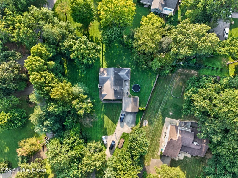 385 Briarwood Cir, Elizabethtown, KY 42701