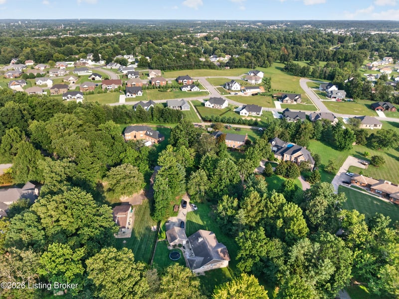 385 Briarwood Cir, Elizabethtown, KY 42701