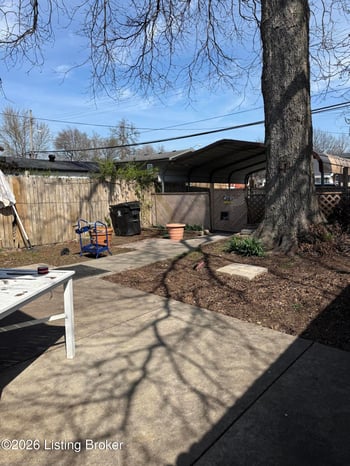 3851 S 5th St, Louisville, KY 40214