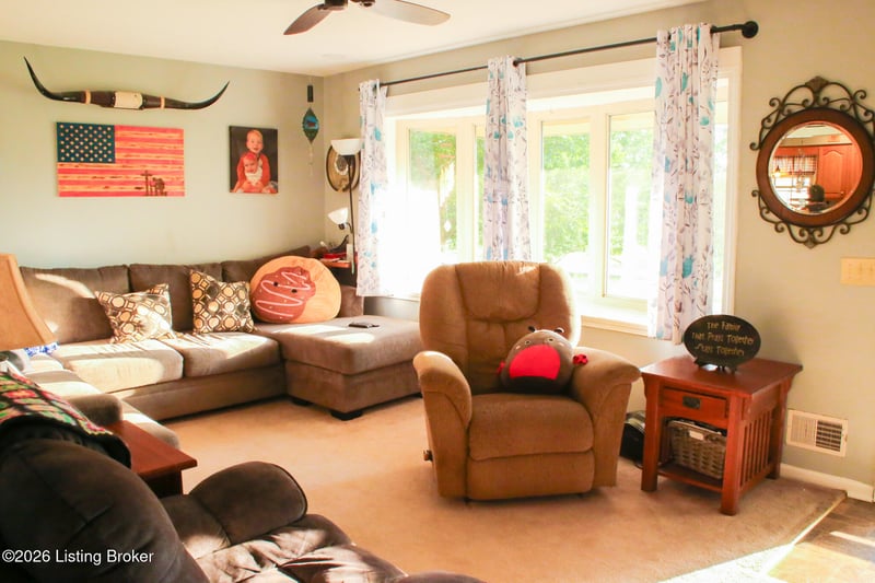 3854 Bells Mill Rd, Shepherdsville, KY 40165