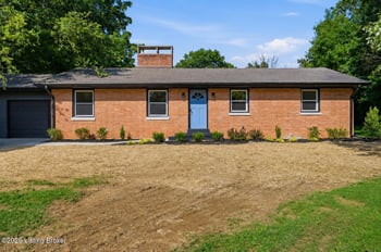 386 S Deepwood Dr, Radcliff, KY 40160