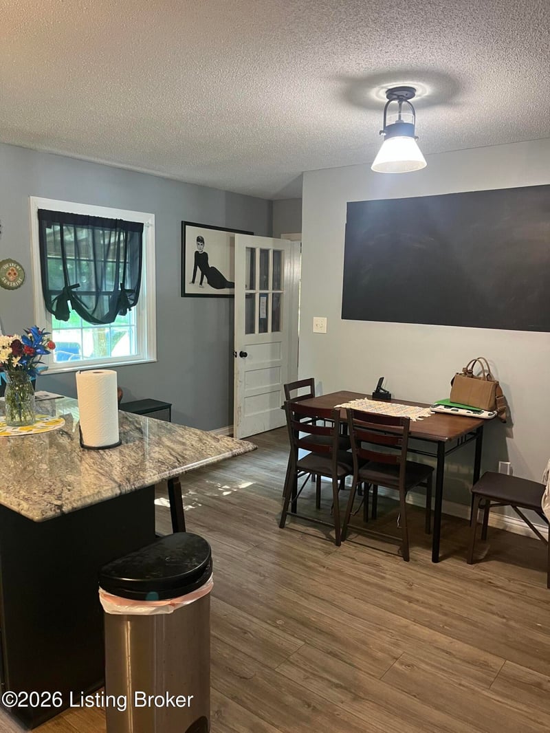 386 Tunnel Hill Rd, Elizabethtown, KY 42701