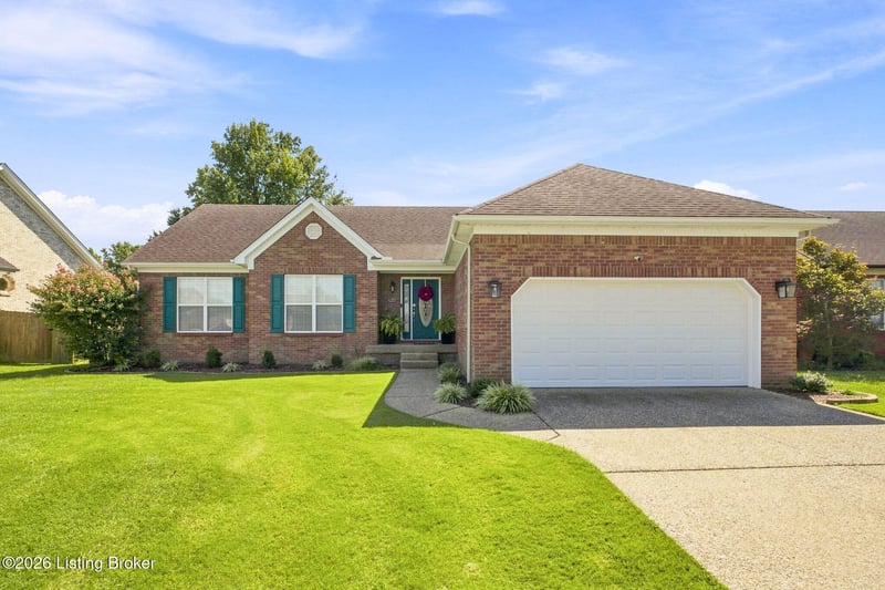 389 Spring House Ln, Louisville, KY 40229