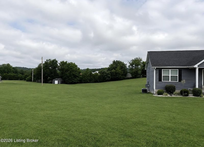 39 Echo Trl, Brandenburg, KY 40108