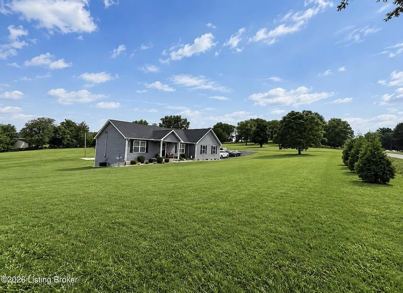 39 Echo Trl, Brandenburg, KY 40108