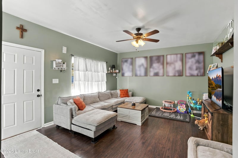 39 Quail Hollow Dr, Eminence, KY 40019