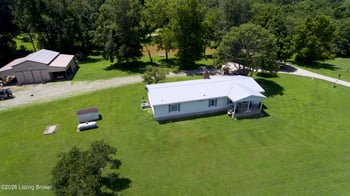 390 Kinder Ln, Shepherdsville, KY 40165