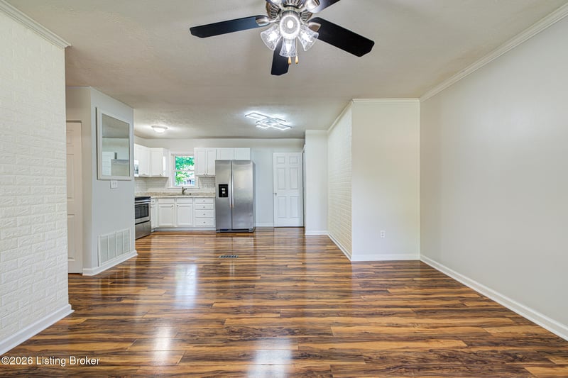 3900 Bonaventure Blvd, Louisville, KY 40219