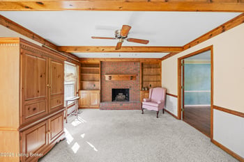 3905 Deer Lake Ct, Prospect, KY 40059