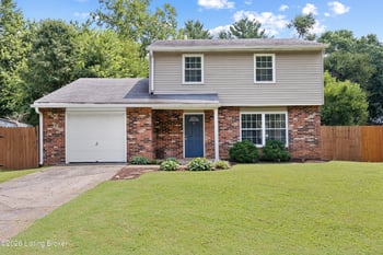 3905 Riveroaks Cir, Louisville, KY 40241