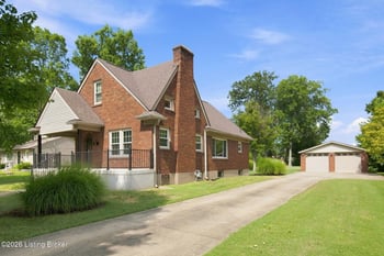 3909 Glen Oak Dr, Louisville, KY 40218