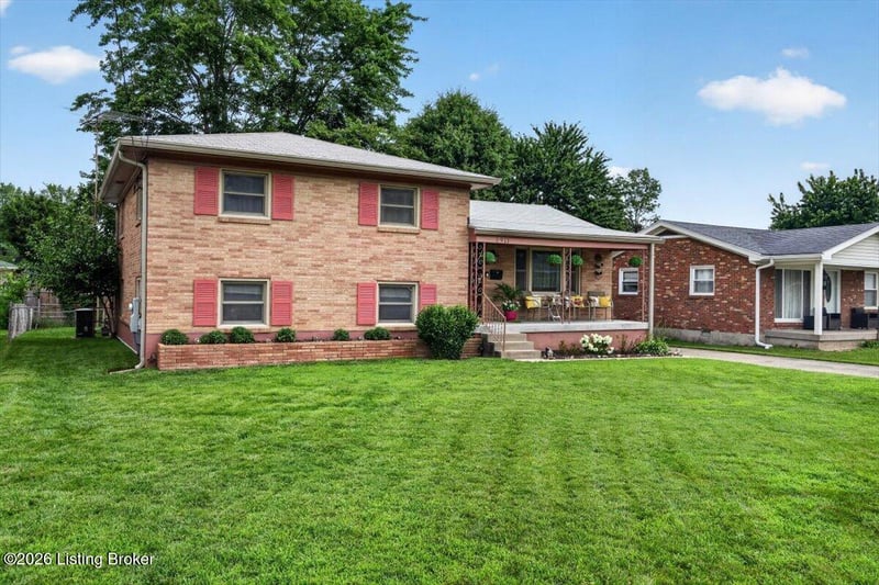 3911 Serene Way, Louisville, KY 40219