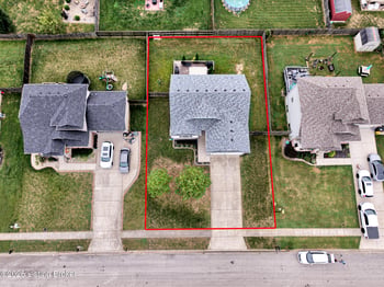 392 Berger Farm Dr, Mt Washington, KY 40047