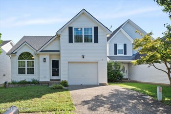 3925 Pinoak View Ct, Louisville, KY 40299