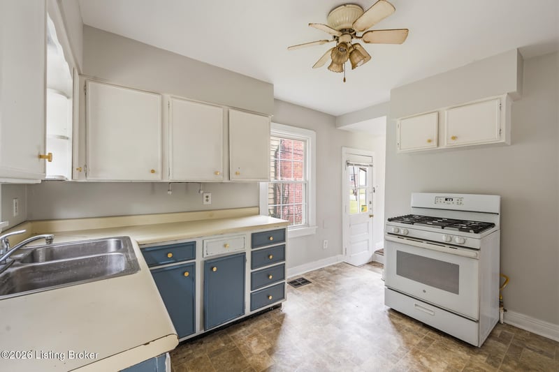 3936 Kennison Ave, Louisville, KY 40207