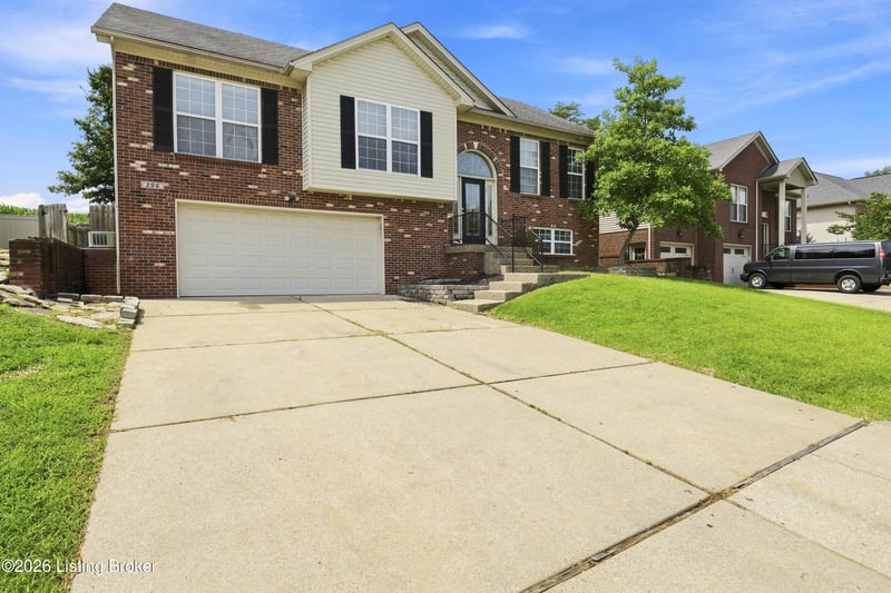 396 Oakview Dr, Shelbyville, KY 40065