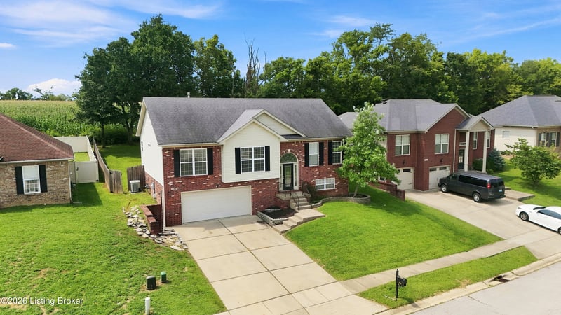 396 Oakview Dr, Shelbyville, KY 40065