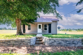 3963 Old Lexington Rd, Cave City, KY 42127