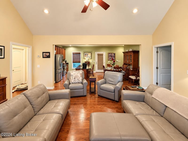 397 Oak Tree Way, Taylorsville, KY 40071