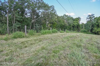 3981 Baker Ridge Rd, Willisburg, KY 40078