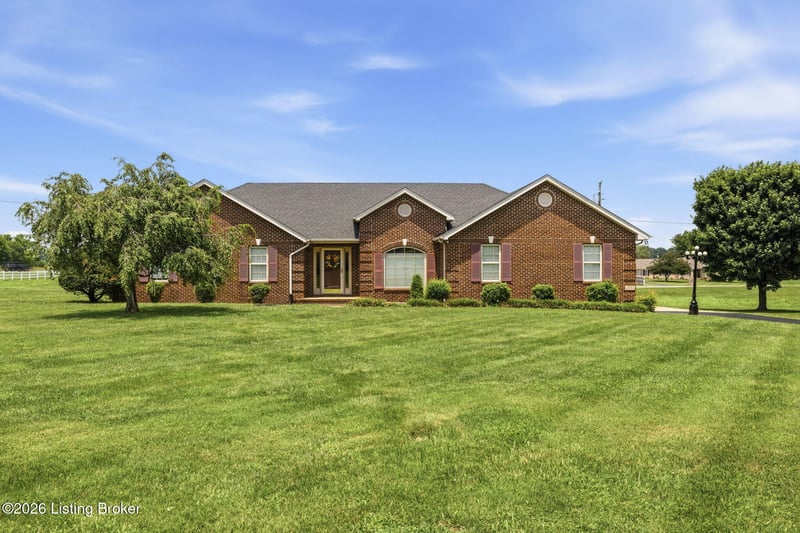 40 Buena Vi, Cave City, KY 42127