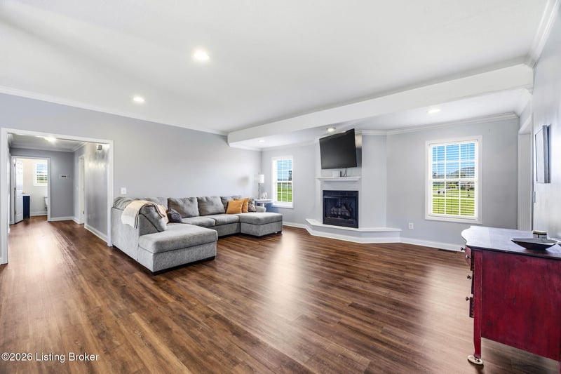 40 Buena Vi, Cave City, KY 42127
