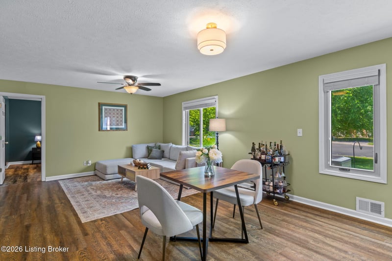 400 Rosewood Ct, Louisville, KY 40223