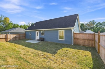 400 Strawberry Ln, Leitchfield, KY 42754