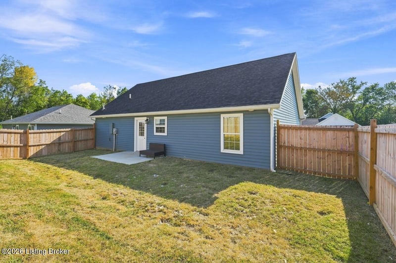 400 Strawberry Ln, Leitchfield, KY 42754