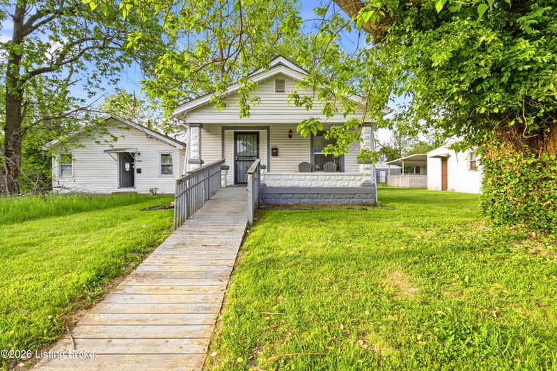 4002 Greenwood Ave, Louisville, KY 40211