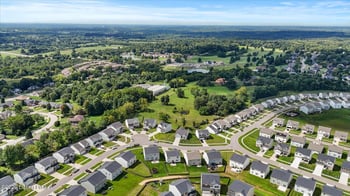 4002 White Pine Ln, La Grange, KY 40031