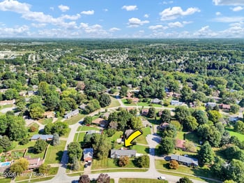 4005 Riveroaks Ln, Louisville, KY 40241