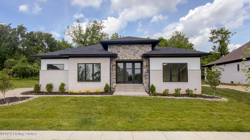 4007 Thomas Farm Dr, Louisville, KY 40299