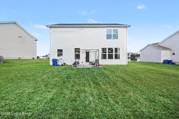 4009 Cobblestone Ln, La Grange, KY 40031