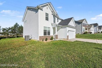 4009 Cobblestone Ln, La Grange, KY 40031