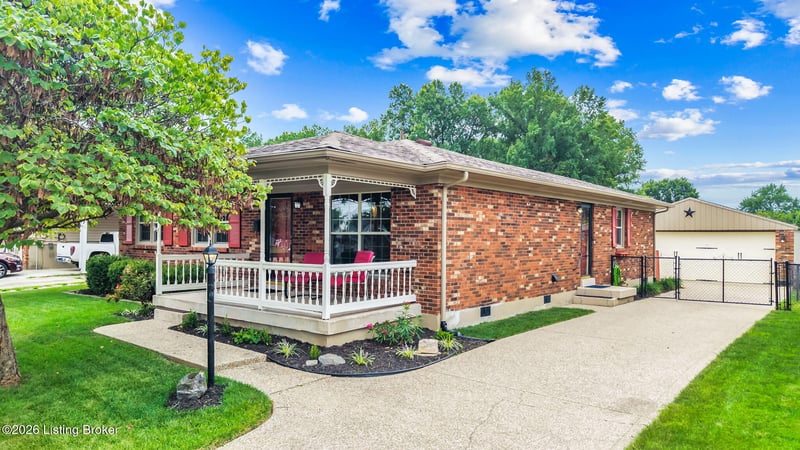 401 Kenny Blvd, Louisville, KY 40214