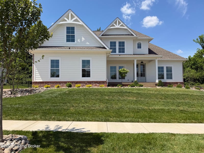 4011 Thomas Farm Dr, Louisville, KY 40299
