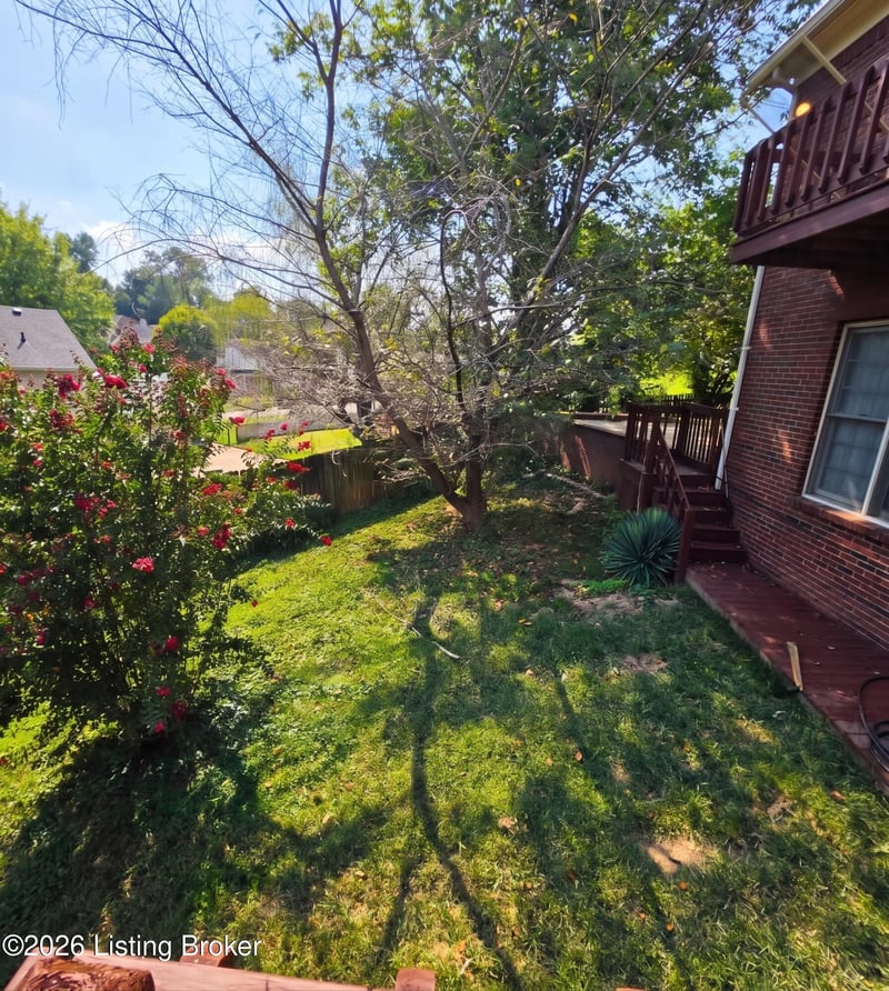 4013 Stonelanding Ct, Louisville, KY 40272