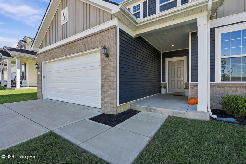 4016 Bent Creek Dr, La Grange, KY 40031