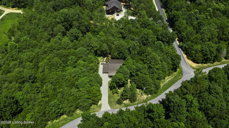 402 Hide Away Cir, Cub Run, KY 42729