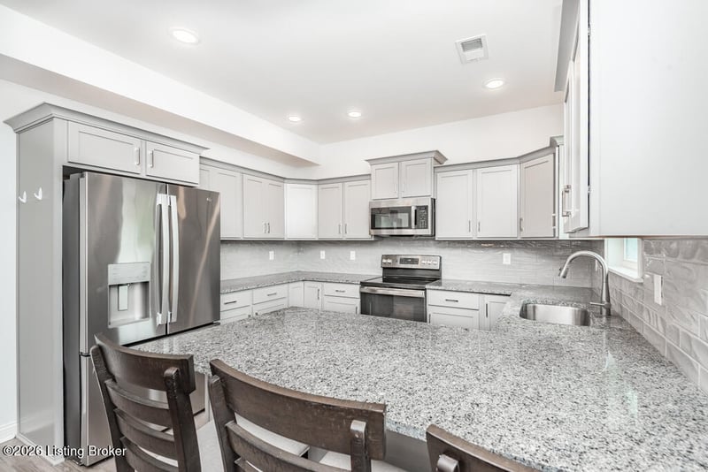 402 Railway Dr, Louisville, KY 40222