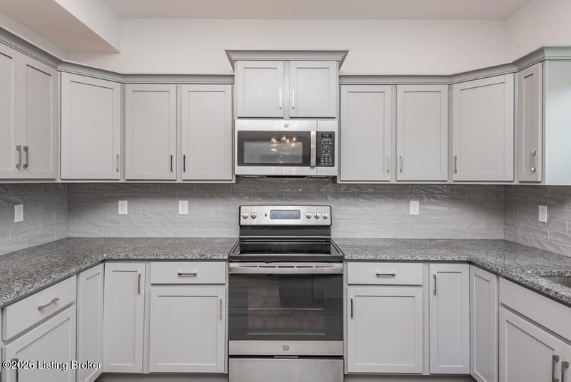 402 Railway Dr, Louisville, KY 40222