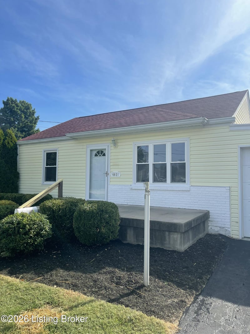 4021 Glenhurst Ave, Louisville, KY 40216