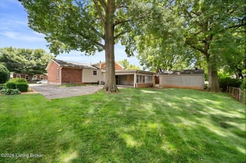 4021 Landside Dr, Louisville, KY 40220