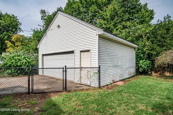 4021 Springhill Rd, Louisville, KY 40207