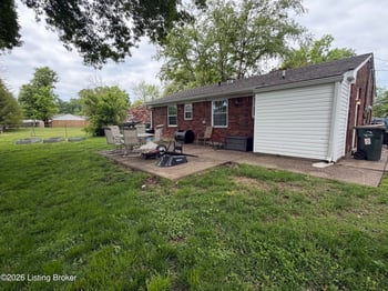 4021 Tally Ho Ct, Louisville, KY 40299