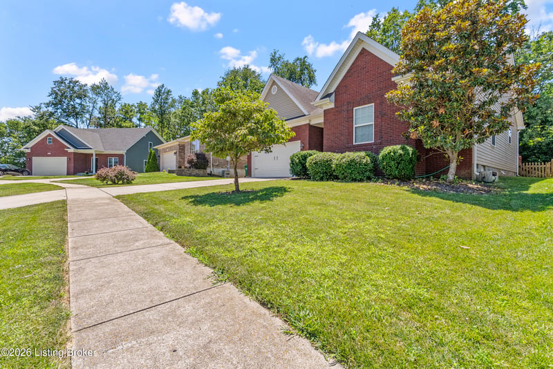 4022 Emerald Spring Pl, Louisville, KY 40245