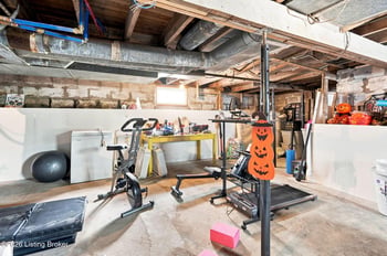 4035 Henderson Ave, Louisville, KY 40213